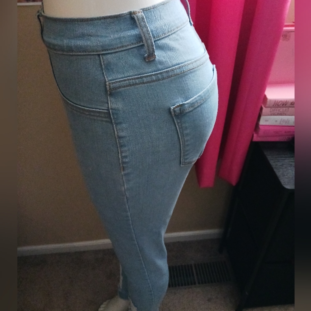 Jeans - Picture 8 of 12